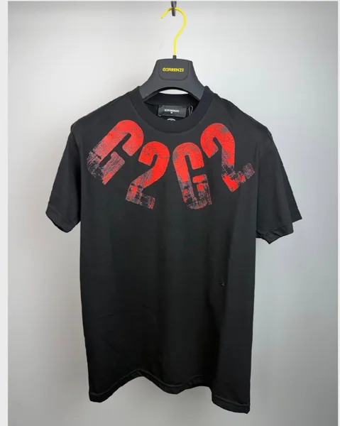 G2 Firenze · T-shirt nera taglio oversize